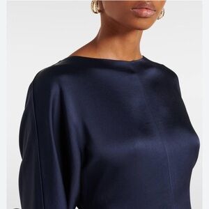 💫Zara Satin Effect Blouse - New 💫